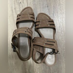Ecco wedge sandals in brown, size 41.